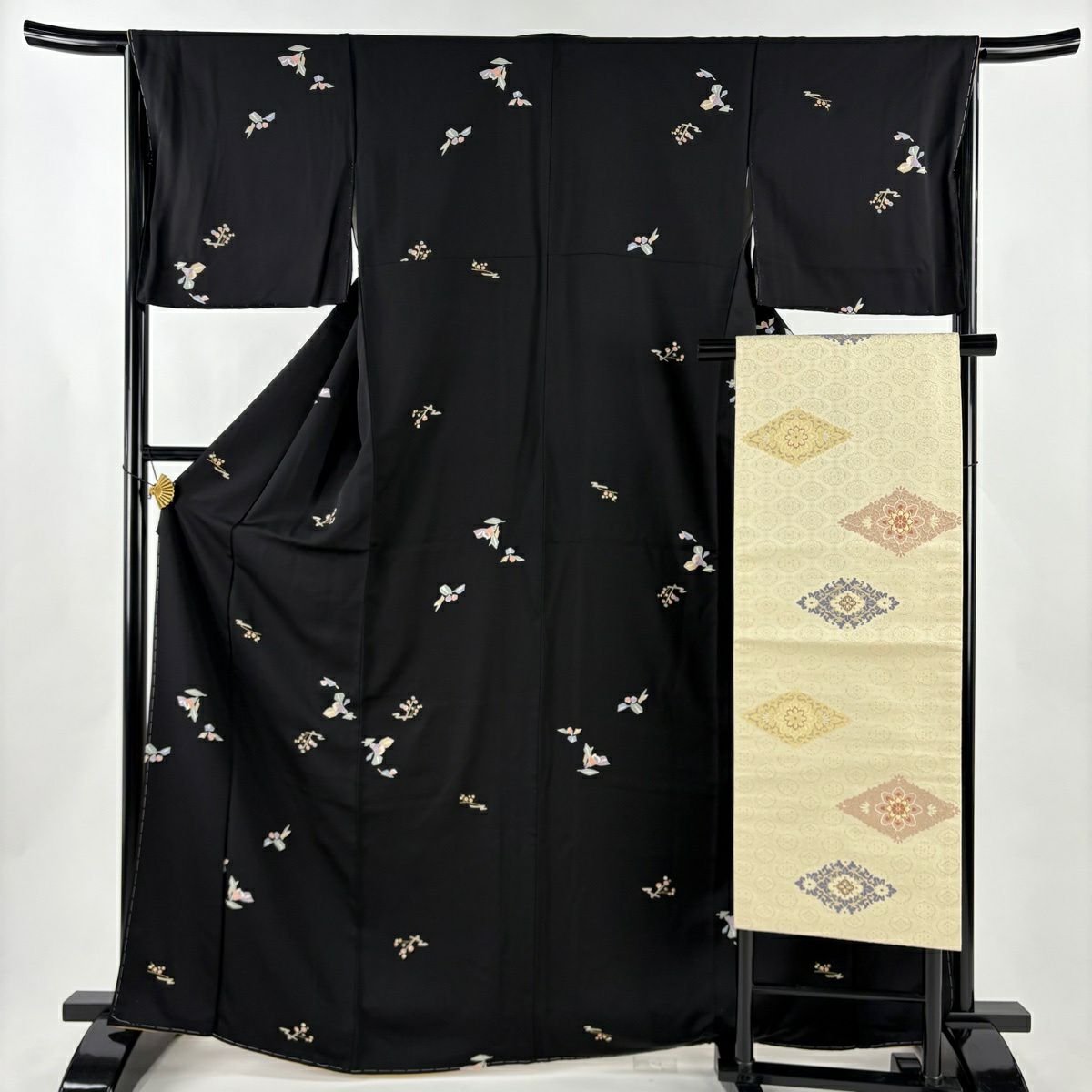 【美品】 小紋 身長167cm 袖長65.5cm M 雙層 名古屋帶套裝 草花紋紋 金彩裝飾 黑 純蠶絲 秀品級