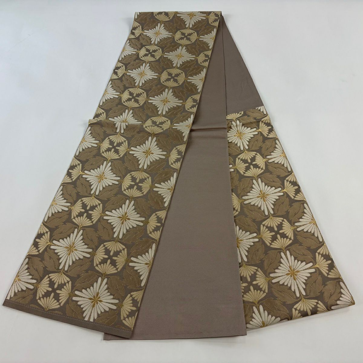 【美品】 袋帶 逸品級 人間國寶 北村武資 落款あり 菊花 金絲 灰茶 六通 純蠶絲