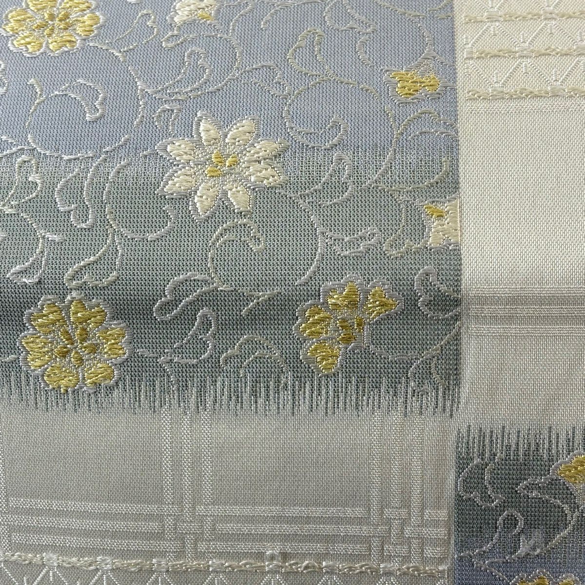 【美品】 袋帶 名品級 花唐草紋 縞 金絲 灰色 六通 純蠶絲