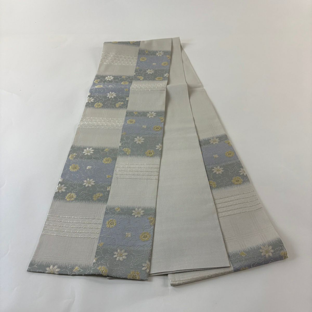【美品】 袋帶 名品級 花唐草紋 縞 金絲 灰色 六通 純蠶絲