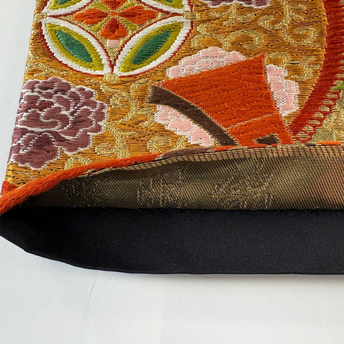 【美品】 袋帶 名品級 河合美術織物 落款あり 和樂器 華紋 唐織 金絲 金 六通 純蠶絲