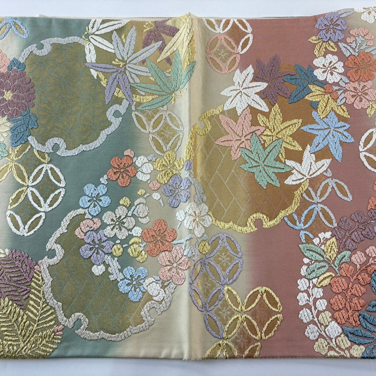 【美品】 袋帶 名品級 雪輪 花丸紋 唐織 金絲 奶油色 六通 純蠶絲