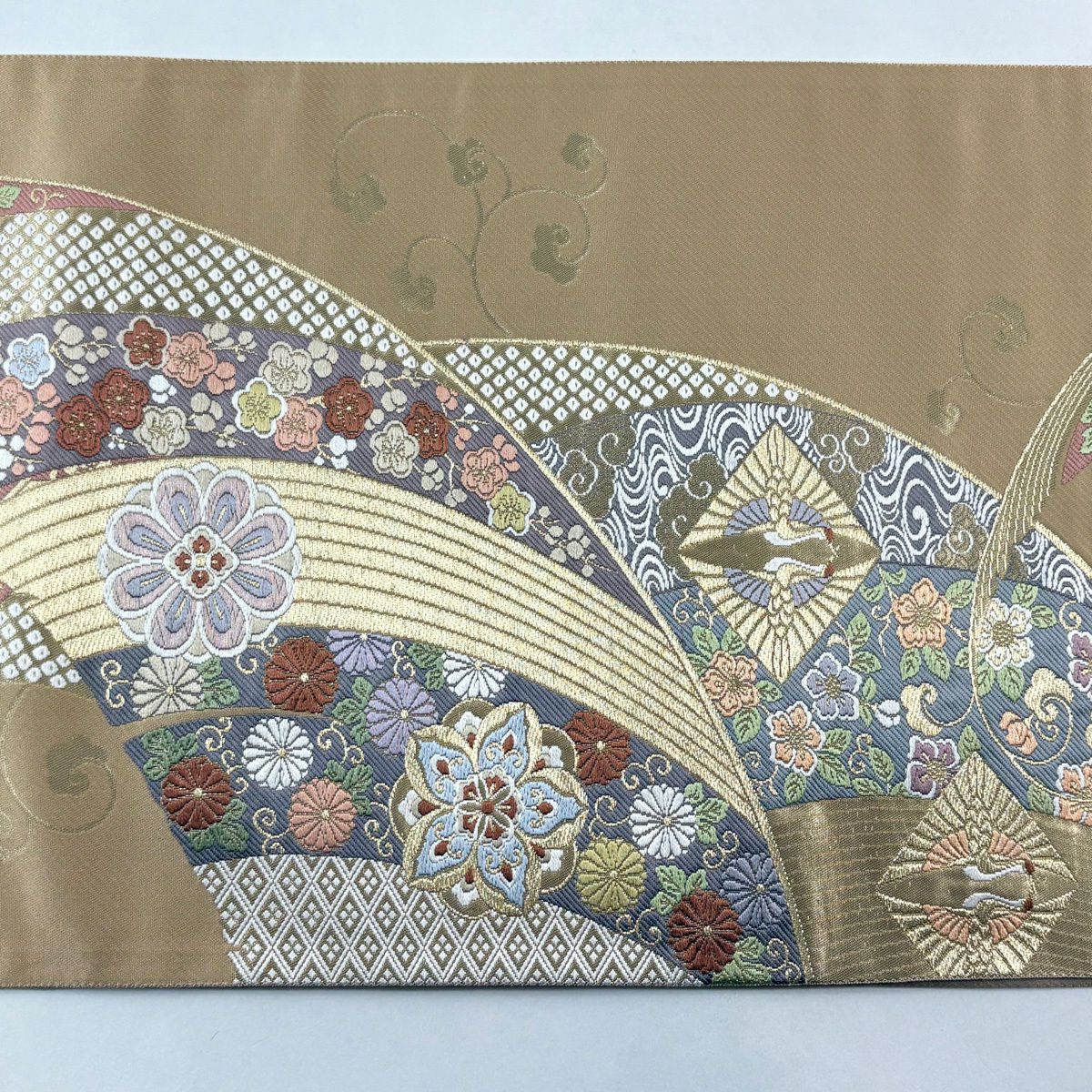 【美品】 袋帶 秀品級 落款あり 華紋 草花紋刺繡 金糸 薄茶 深藍色 六通 純蠶絲
