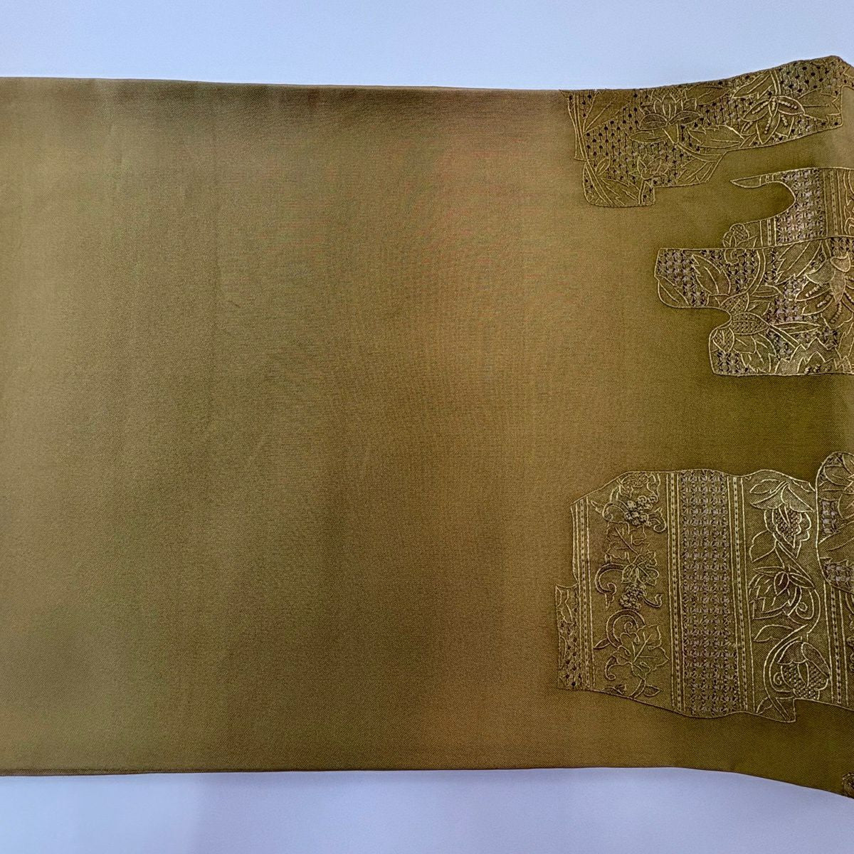 【美品】 袋帶 秀品級 草花紋紋 金糸刺繡 米色 お太鼓圖案 純蠶絲