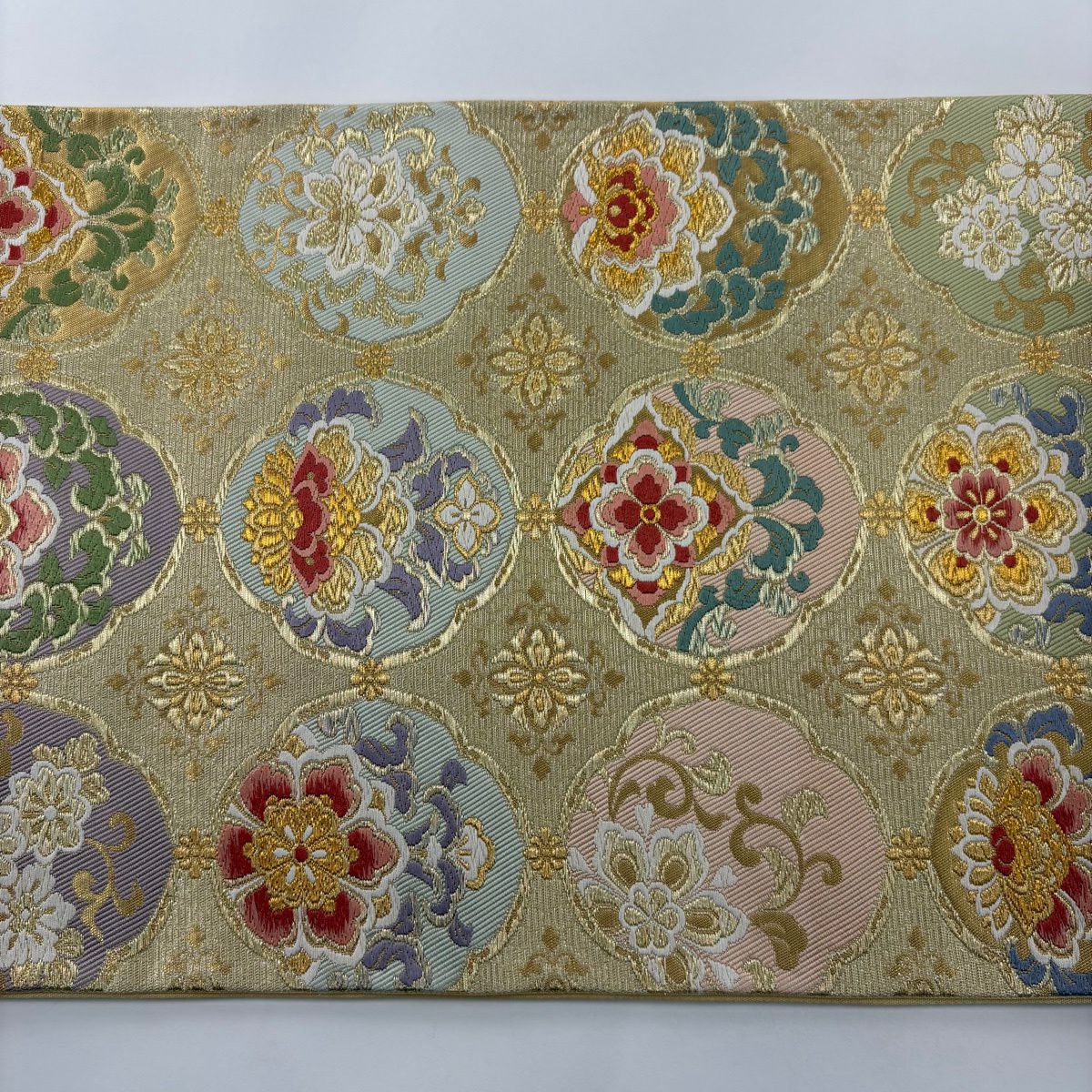 【美品】 袋帶 秀品級 草花紋紋 金彩裝飾 金金箔 金色 六通 純蠶絲
