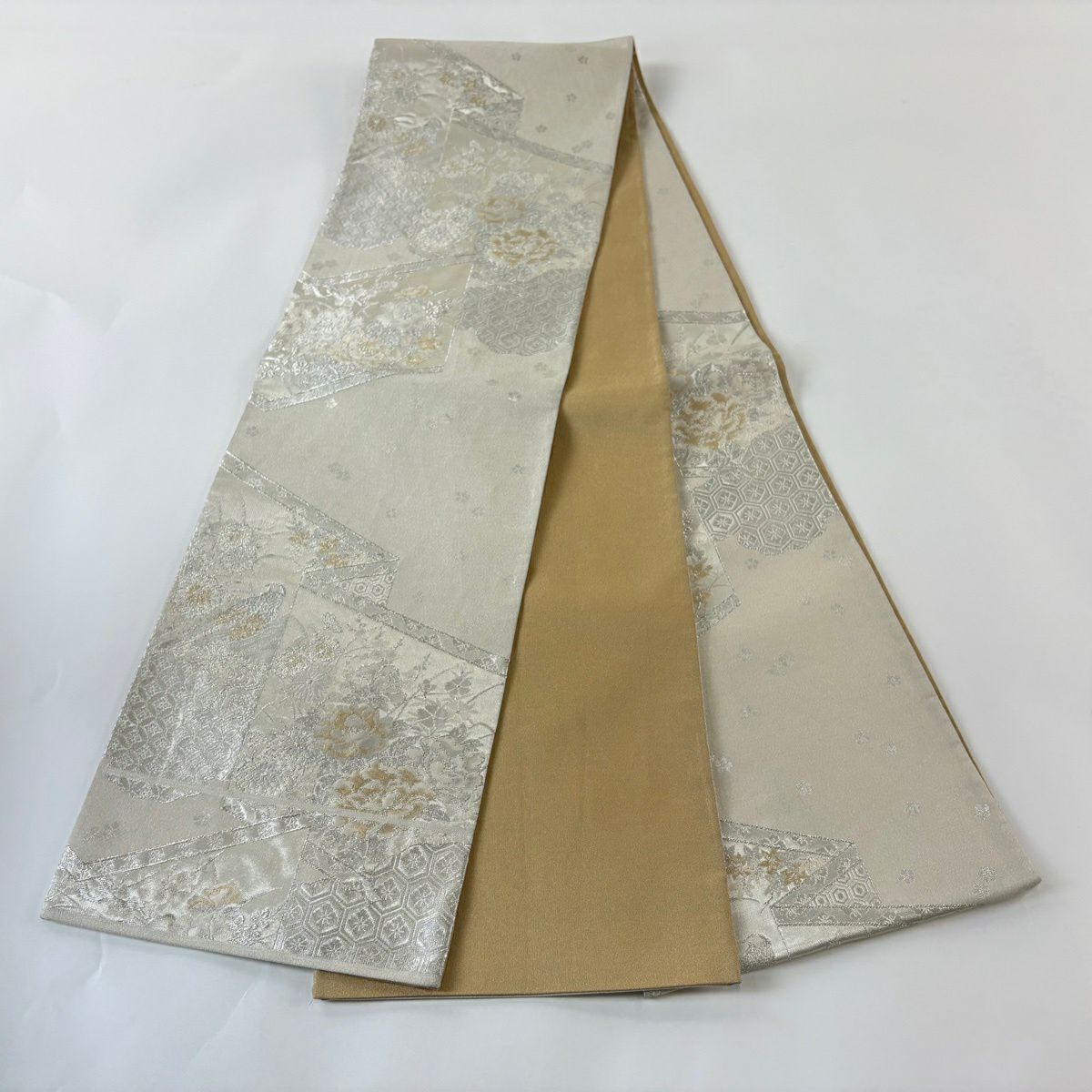 【美品】 袋帶 秀品級 落款あり 關西仕立 草花紋紋 龜甲 金銀彩 金金箔 灰白 六通 純蠶絲