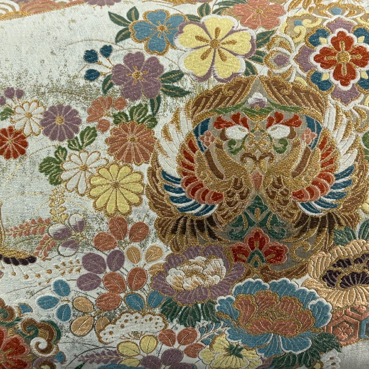 【美品】 袋帶 秀品級 國寶的紋樣 金金箔 金絲 白 六通 純蠶絲