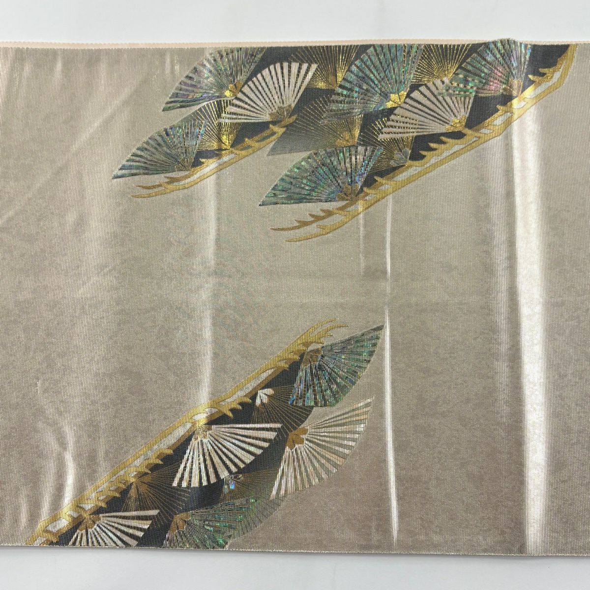 【美品】 袋帶 秀品級 松樹 螺鈿金金箔 金銀彩 太鼓圖案 純蠶絲