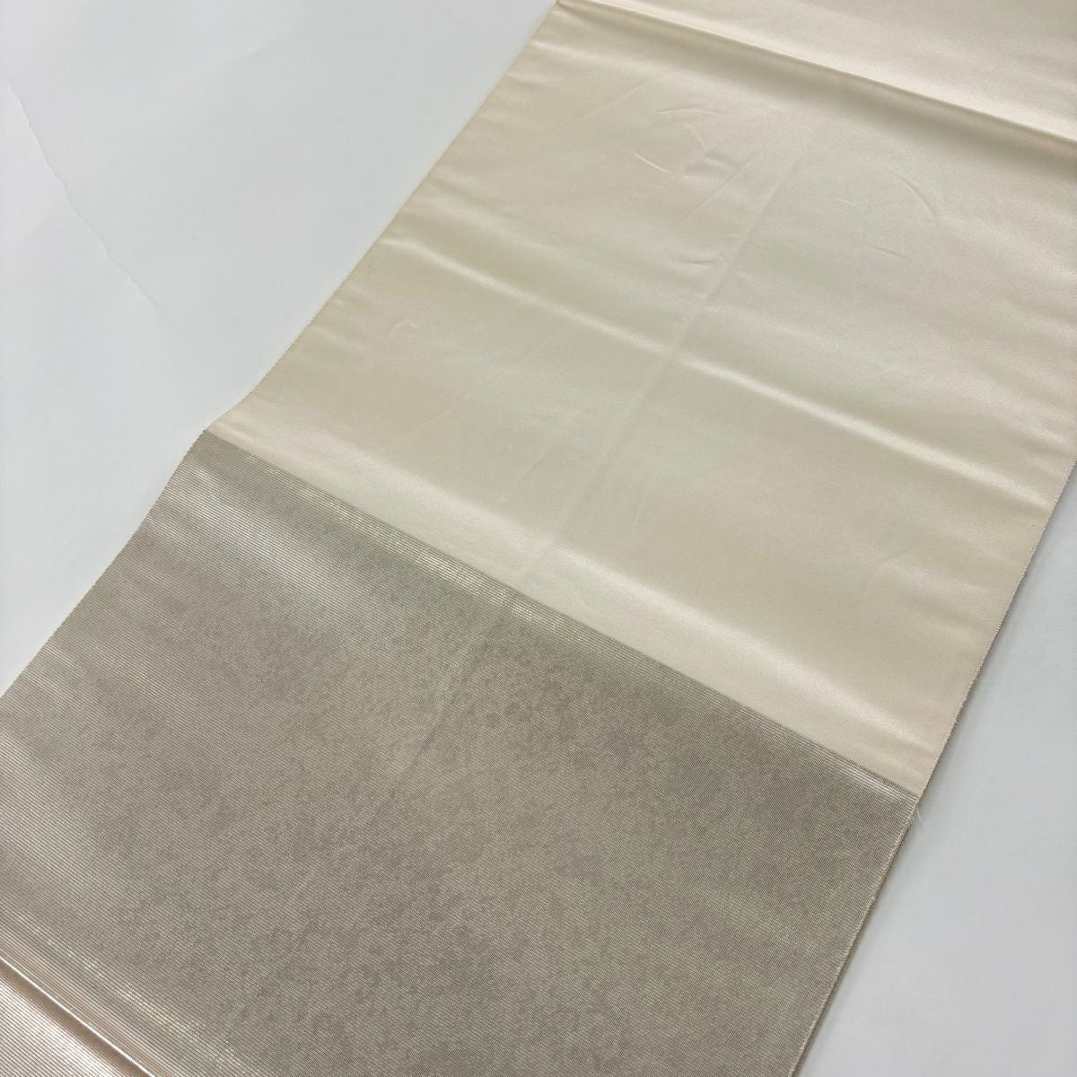 【美品】 袋帶 秀品級 松樹 螺鈿金金箔 金銀彩 太鼓圖案 純蠶絲