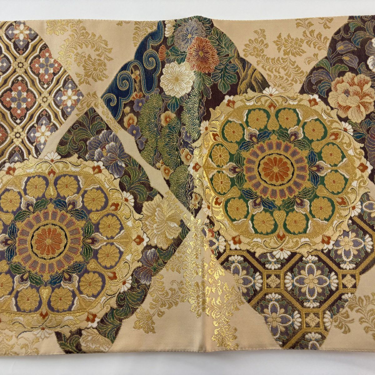 【美品】 袋帶 秀品級 關西仕立 西本願寺六葉華紋 金糸 金金箔 米色 六通 純蠶絲