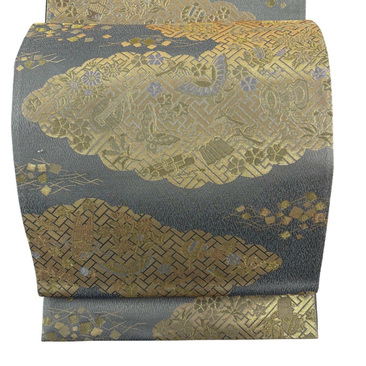 【美品】 袋帶 秀品級 雲文 寶盡くし 金金箔 灰色 六通 純蠶絲