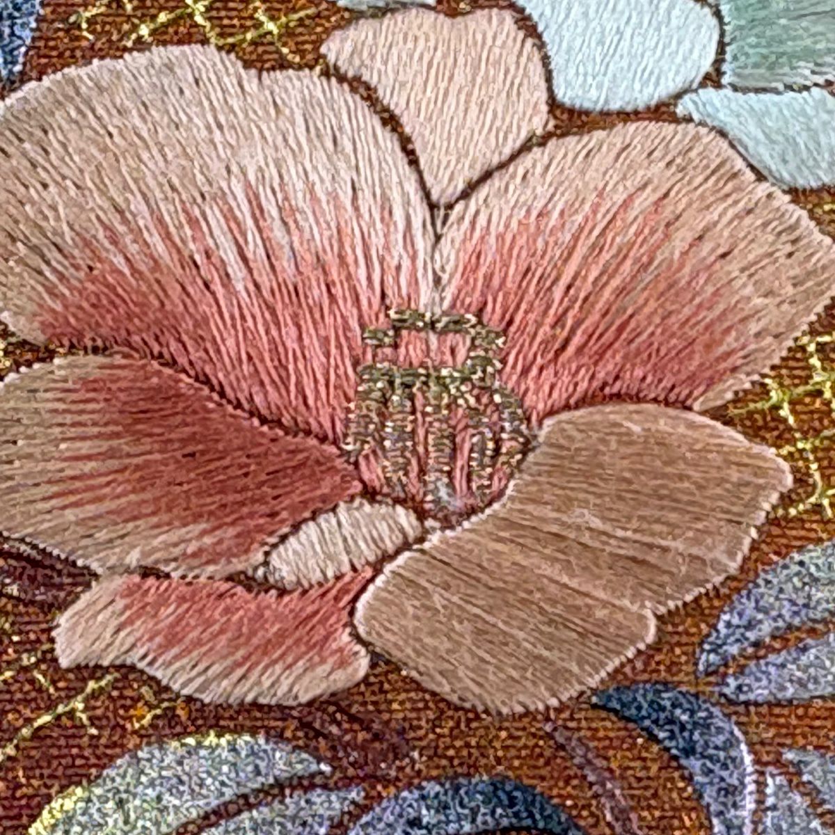 名古屋帶 秀品級 冊子 草花紋刺繡 金銀彩 茜 純蠶絲