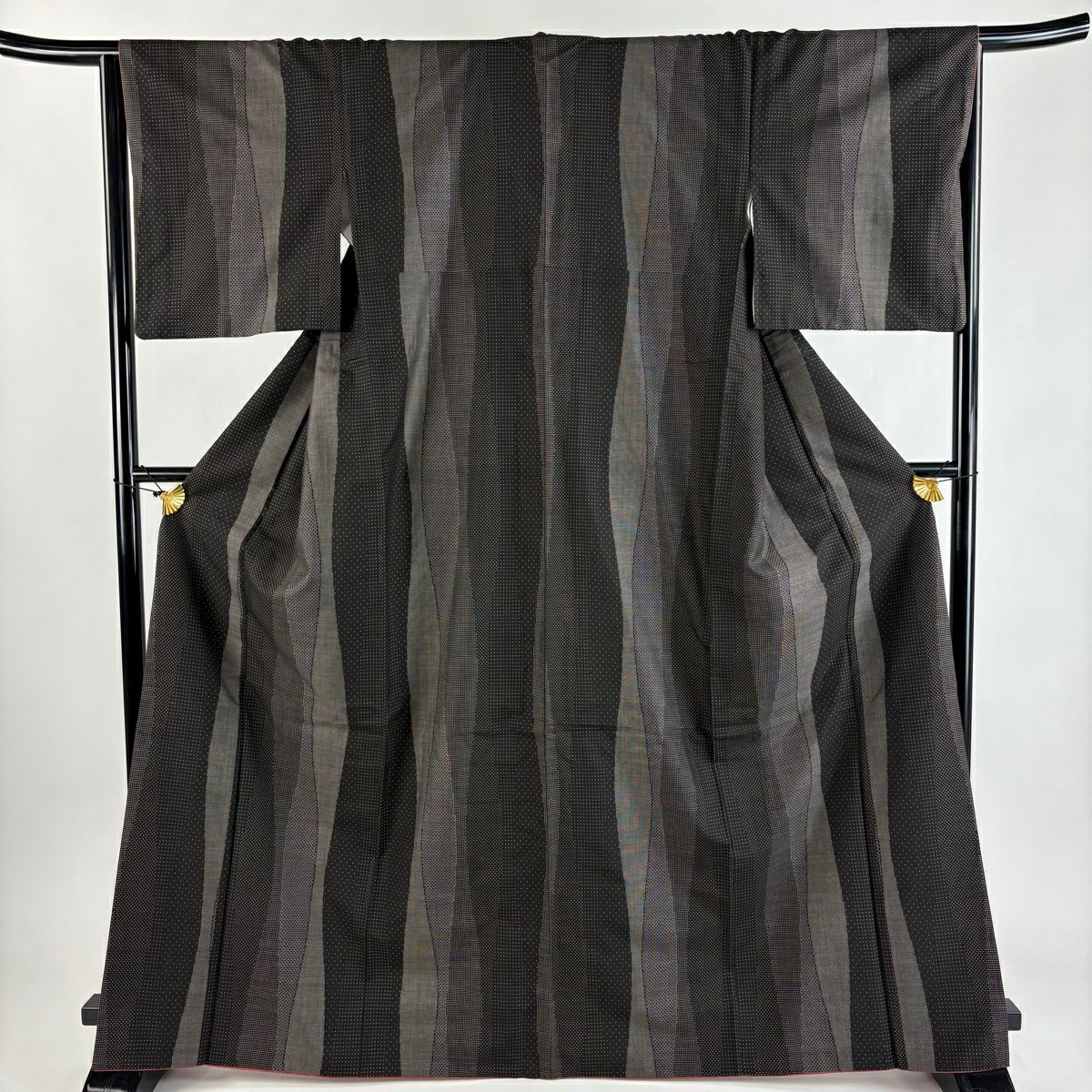 【美品】 紬織 身長167cm 袖長65.5cm M 雙層 蚊絣 幾何學圖案 墨色 純蠶絲 秀品級