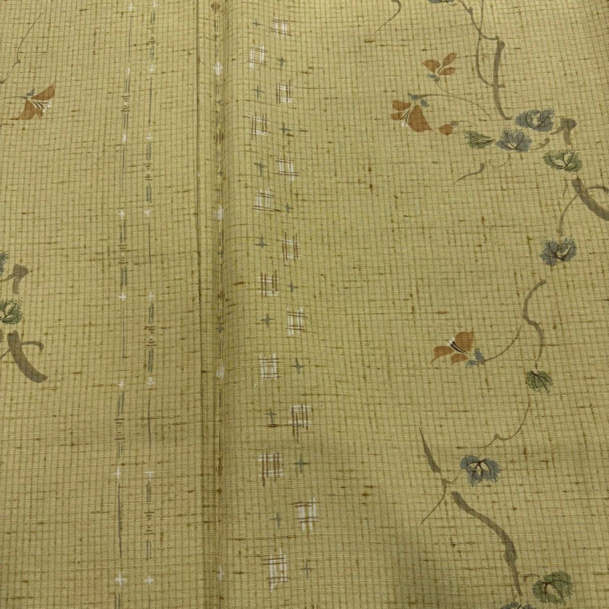 【美品】 小紋 身長157.5cm 袖長67.5cm L 雙層 紬織織 蔦 枝花 薄黃土色 純蠶絲 秀品級