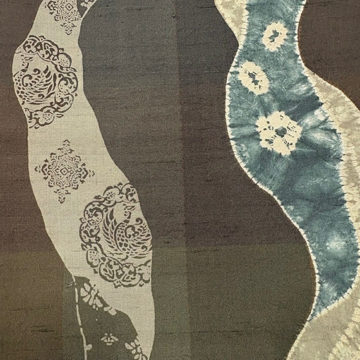 【美品】 小紋 身長159cm 袖長63.5cm S 雙層 紬織織 大和 鳥 草花紋紋 絞染 焦茶 純蠶絲 秀品級