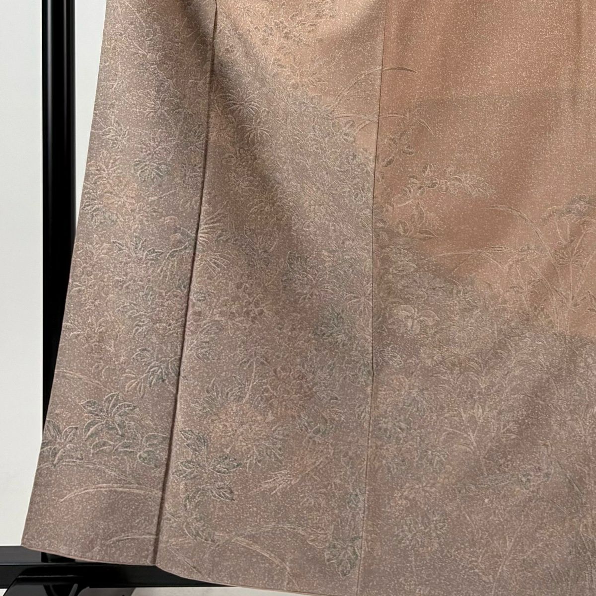 【美品】訪問服 身長161cm 袖長65.5cm M 雙層 小糸敏 紬織織 落款あり 草花紋紋 鳥 薄小豆 純蠶絲 秀品級