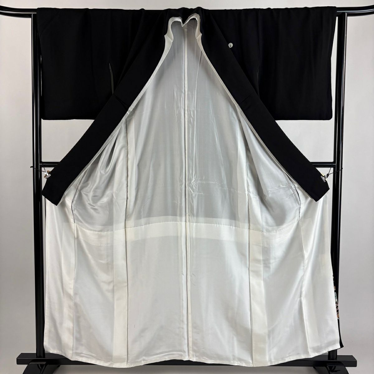 黑留袖禮服 身長157.5cm 袖長64cm M 雙層 有落款 風景 松樹 金絲 黑 純蠶絲 優秀品級