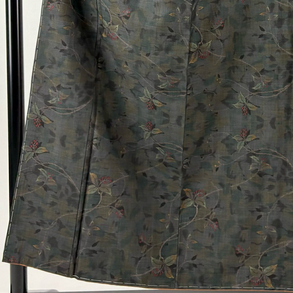 【美品】 紬織 身長155cm 袖長62cm S 雙層 葉與果實 墨色 純蠶絲 優品級