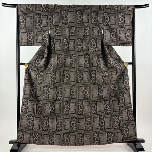 【美品】 大島織 身長161cm 袖長65.5cm M 雙層 純泥染 證書附帶 花唐草紋 斜格子 焦茶 金銀彩 純蠶絲 優品級