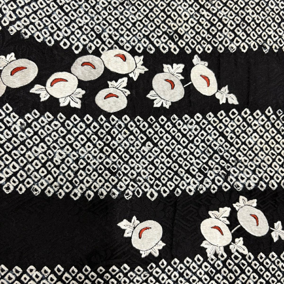 【美品】 付下 身長162.5cm 袖長62.5cm S 雙層 ますいわ屋 段紋 饅頭菊花 刺繡 絞染 黑 純蠶絲 秀品級