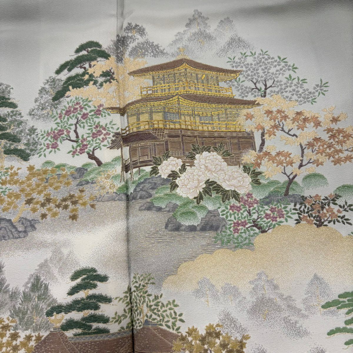 色留袖禮服 身長152cm 袖長64cm M 雙層 瑞聚苑 落款あり 建物 草花紋紋 金金箔 金銀彩 灰綠 純蠶絲 秀品級 一つ紋