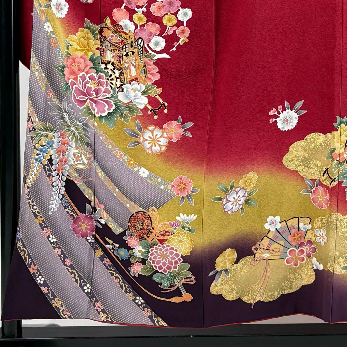 【美品】振袖禮服 身長155cm 袖長65.5cm M 雙層 御所車 花丸紋 金絲 金銀彩 紅 純蠶絲 秀品級