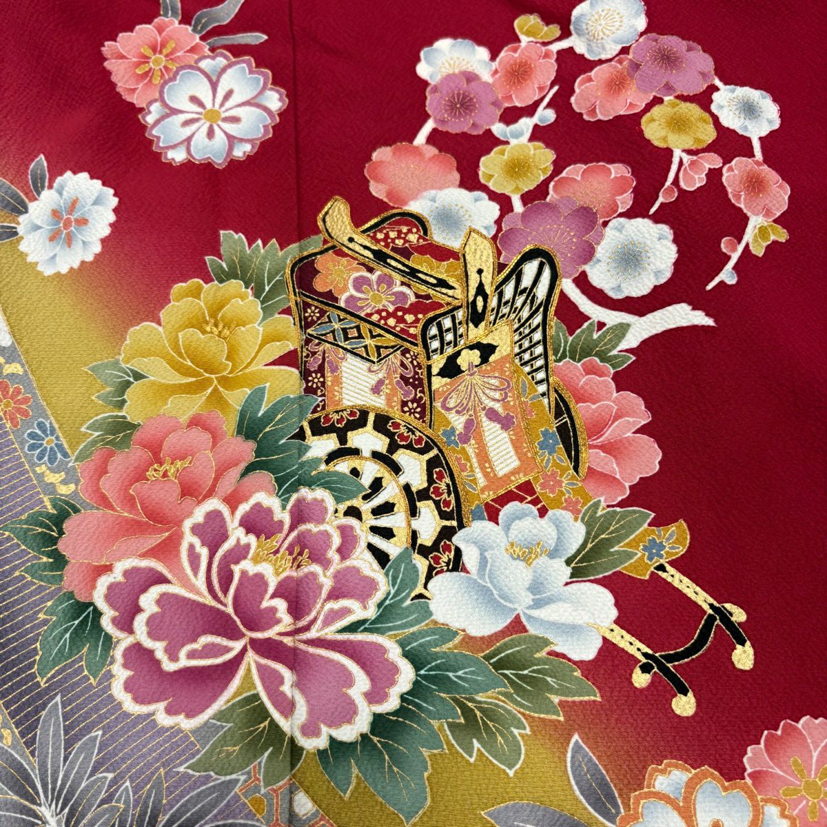 【美品】振袖禮服 身長155cm 袖長65.5cm M 雙層 御所車 花丸紋 金絲 金銀彩 紅 純蠶絲 秀品級