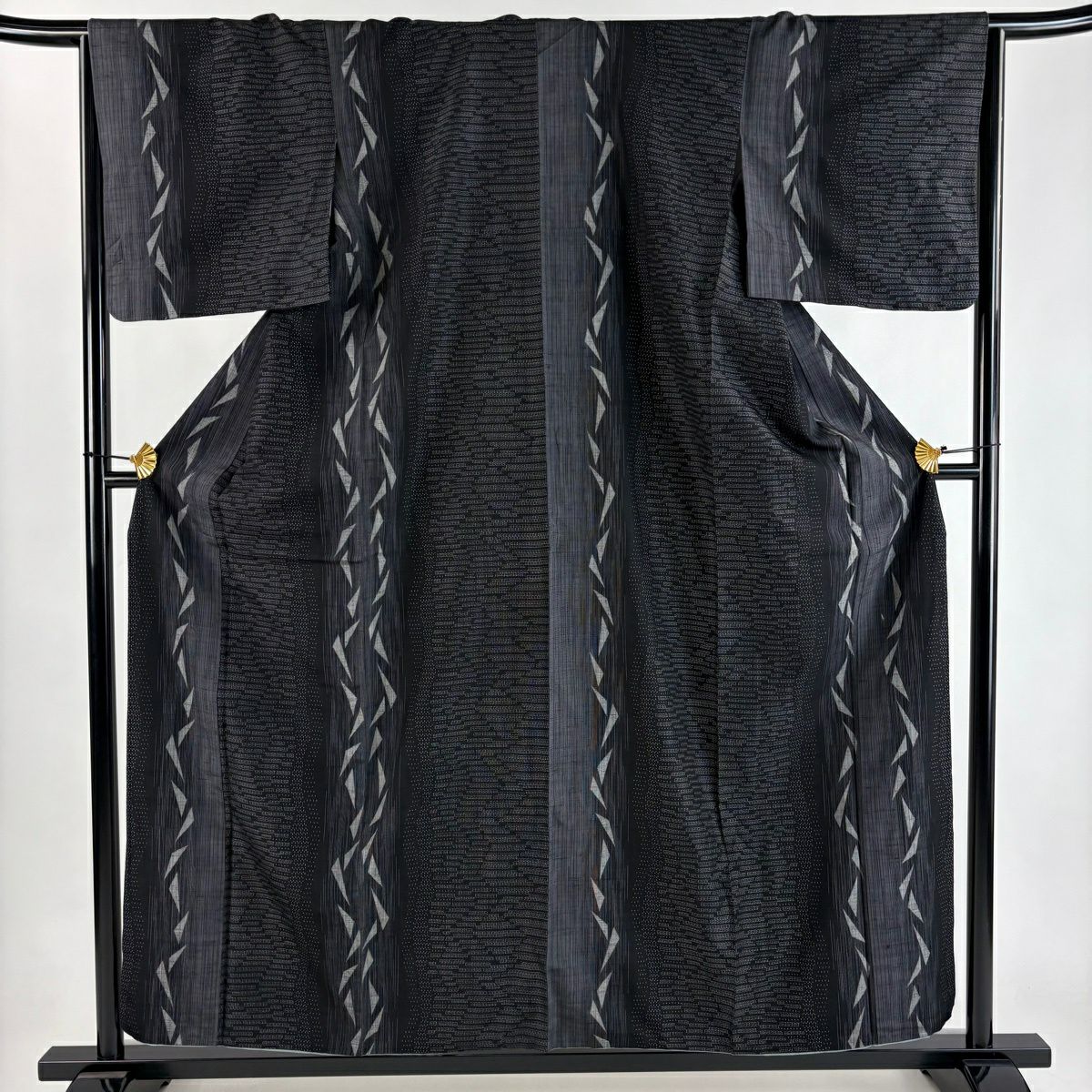 【美品】 紬織 身長158.5cm 袖長66cm M 雙層 大和 龜甲絣 幾何學圖案 黑灰 純蠶絲 優品級