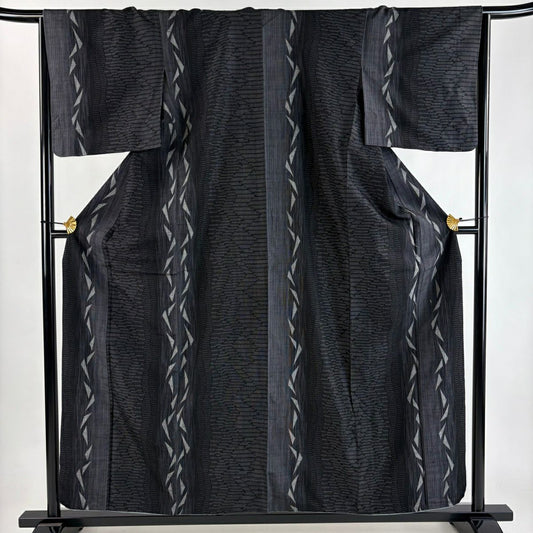 【美品】 紬織 身長158.5cm 袖長66cm M 雙層 大和 龜甲絣 幾何學圖案 黑灰 純蠶絲 優品級