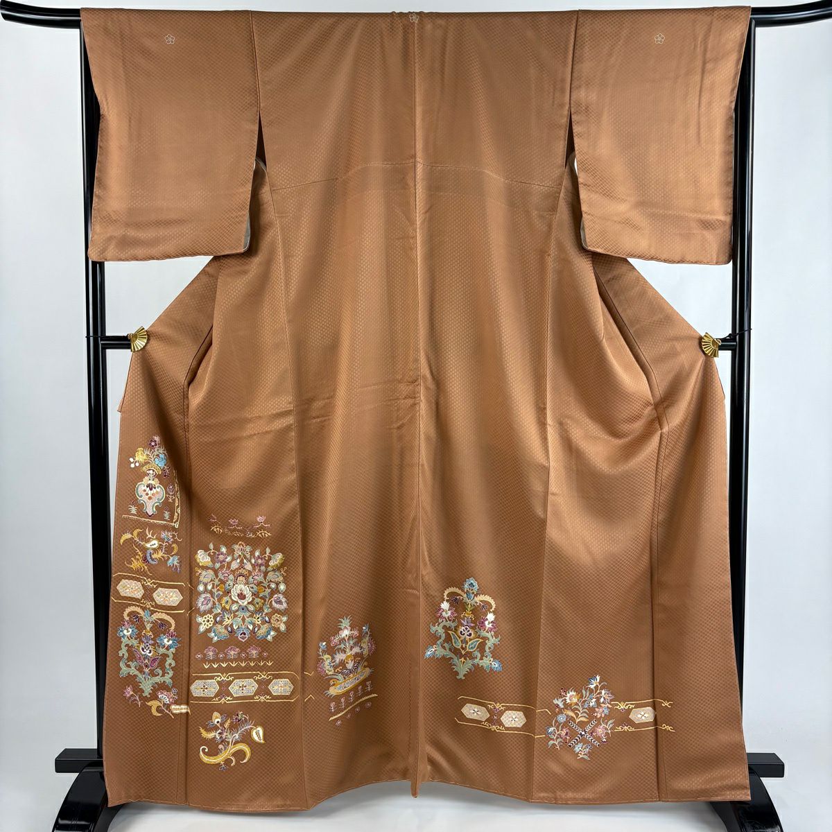 付下 身長165cm 袖長66cm M 雙層 落款 草花紋紋 金絲 金銀彩 淺茶 純蠶絲 秀品級 三つ紋