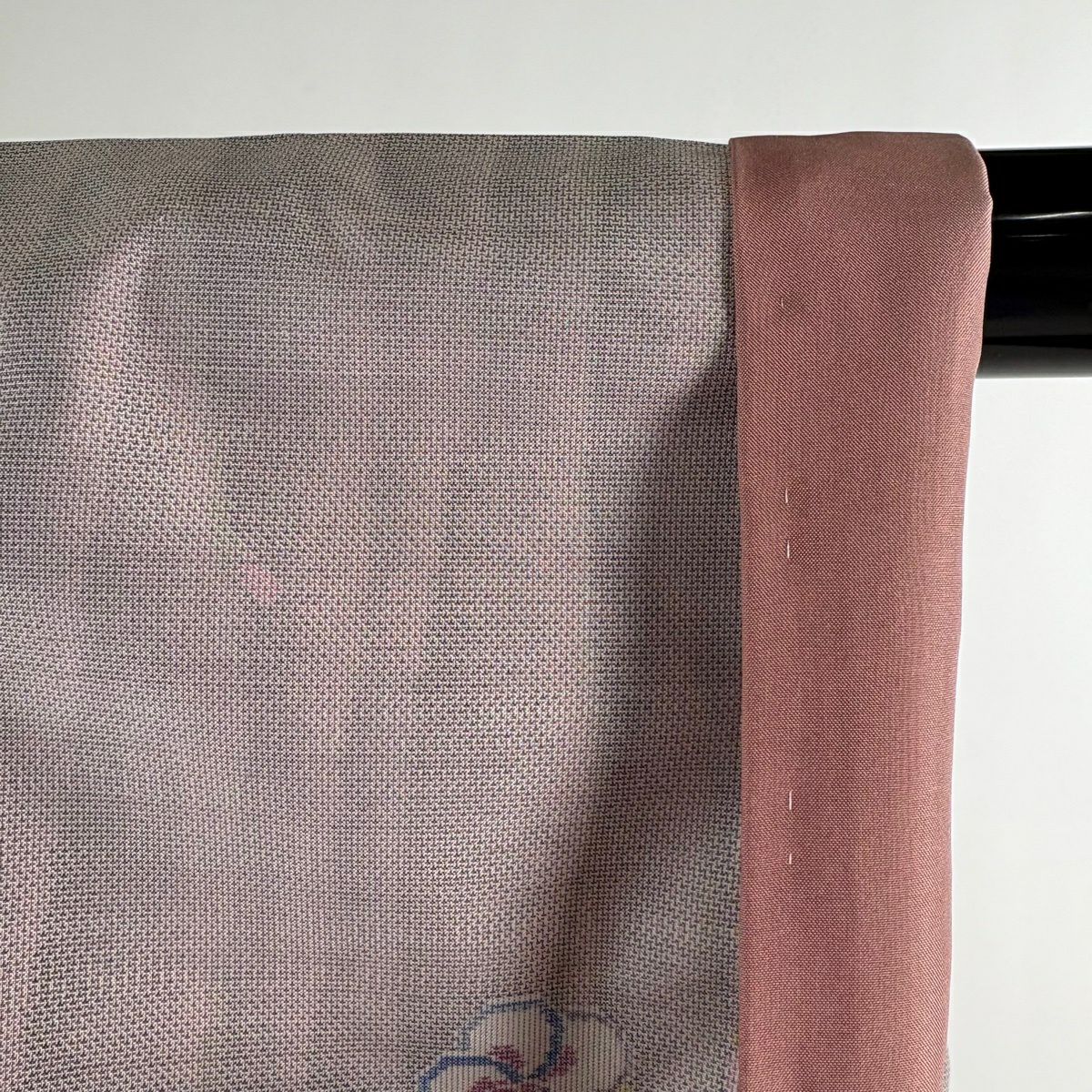 【美品】 大島紬織 身長157.5cm 袖長64.5cm M 雙層 都喜ヱ門 證書附帶 旋梅花 斜條 灰紫 純蠶絲 逸品級