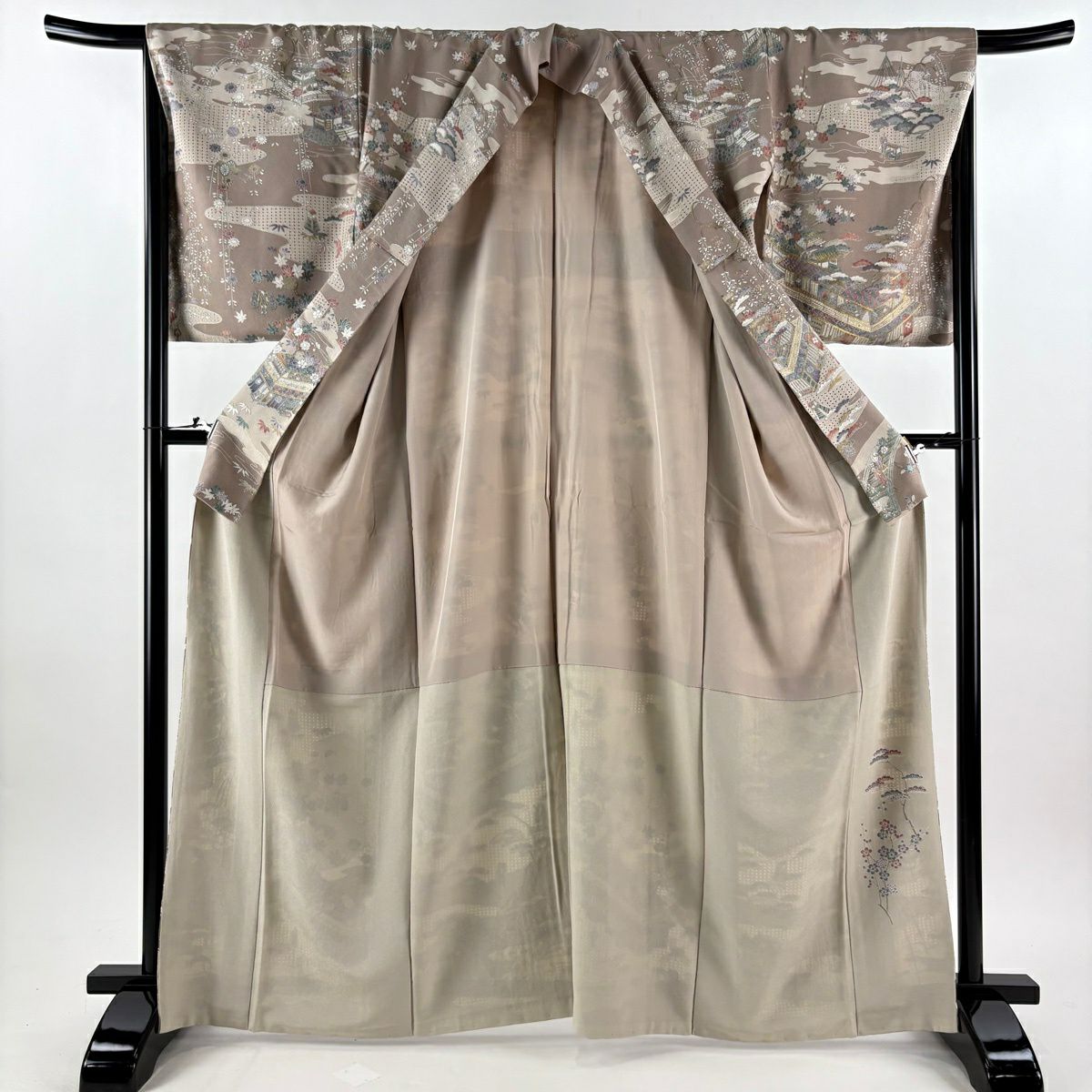 【美品】訪問服 身長165cm 袖長68cm L 雙層 建物 松樹竹子梅花 金糸刺繡 灰茶 純蠶絲 逸品級