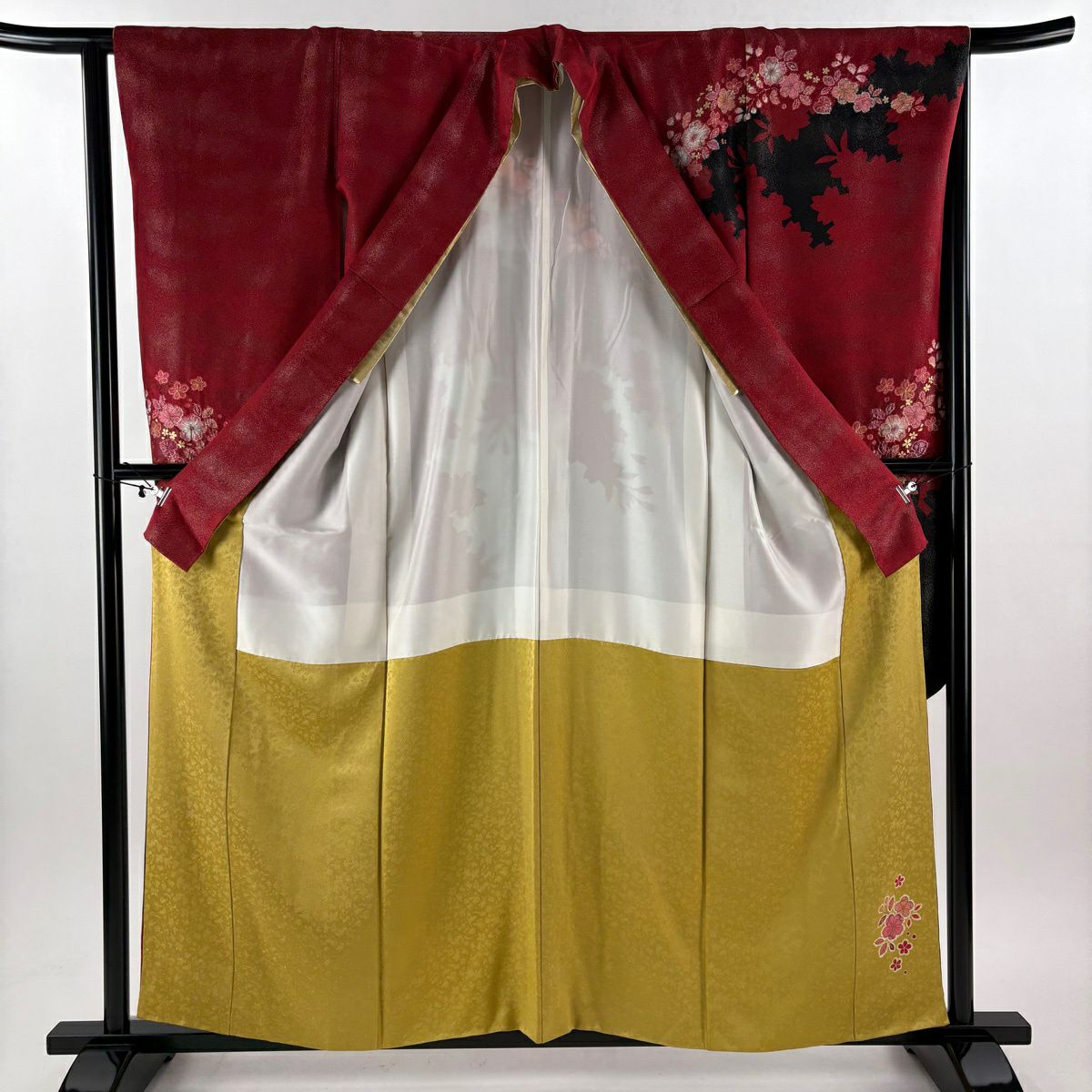 振袖禮服 身長156.5cm 袖長64.5cm M 雙層 徳永憲峯 落款あり 草花紋紋 輪廓 銀通し 絞染 紅 純蠶絲 逸品級