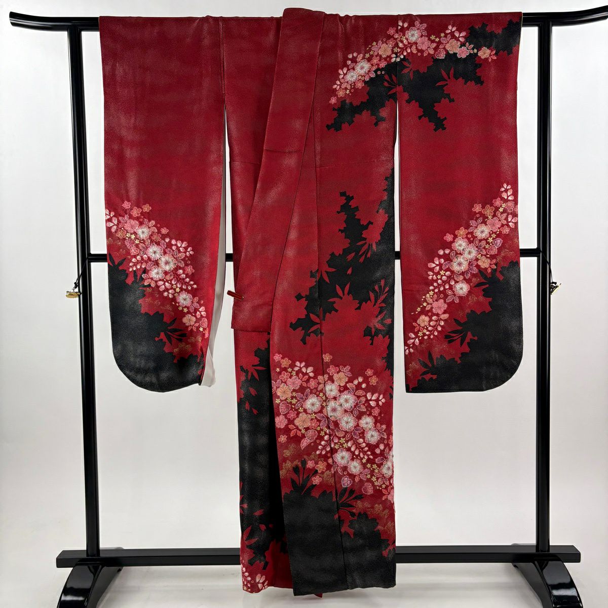 振袖禮服 身長156.5cm 袖長64.5cm M 雙層 徳永憲峯 落款あり 草花紋紋 輪廓 銀通し 絞染 紅 純蠶絲 逸品級
