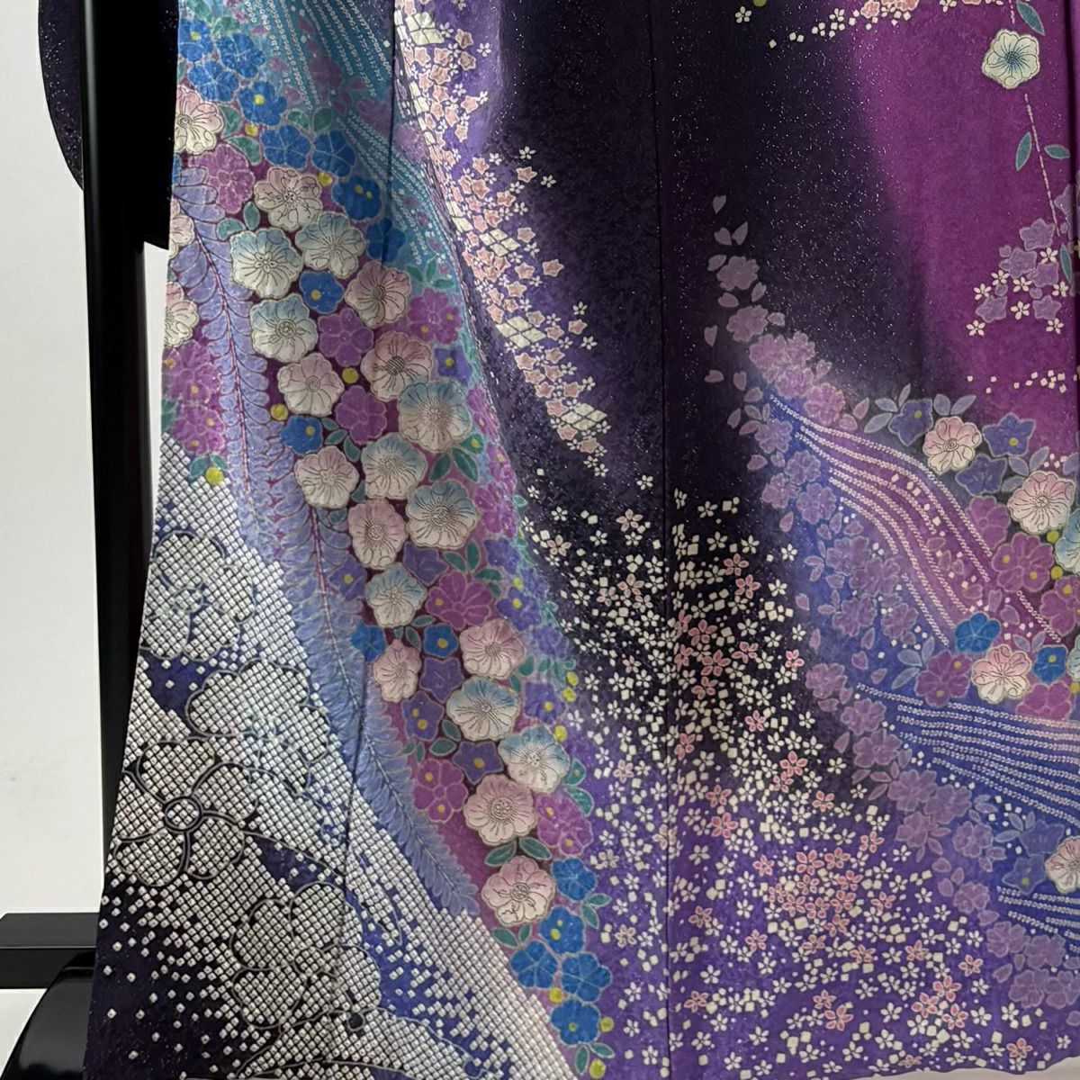 【美品】振袖禮服 身長164cm 袖長68cm L 雙層 草花紋紋 花瓣 銀彩 漸層 深紫 純蠶絲 逸品級