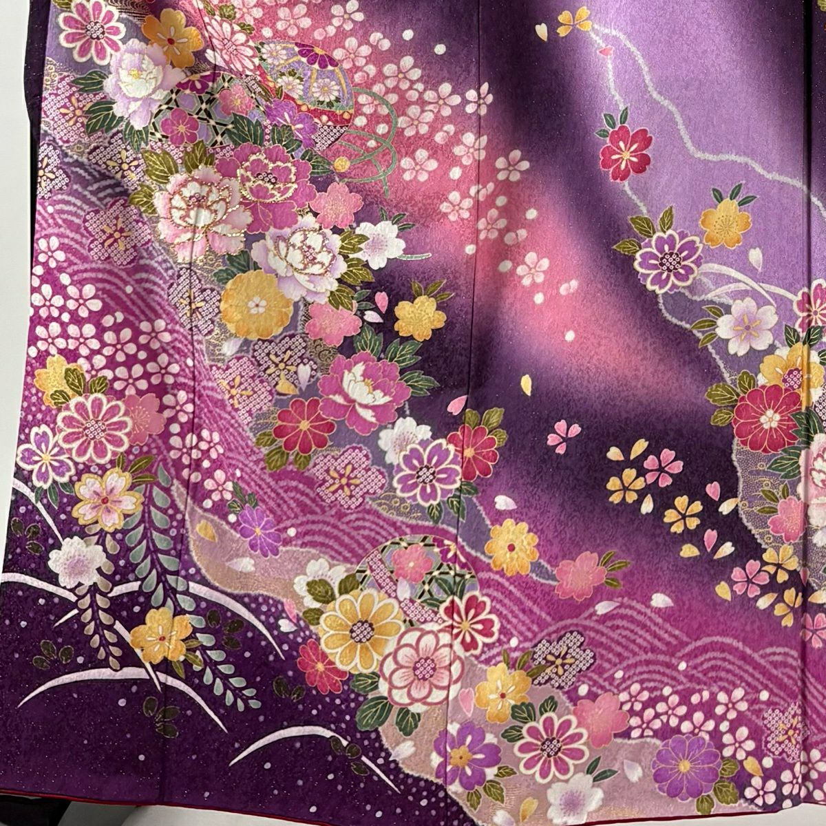 【美品】振袖禮服 身長163cm 袖長67.5cm L 雙層 手鞠 草花紋 金銀彩 金金箔 紫 純蠶絲 逸品級