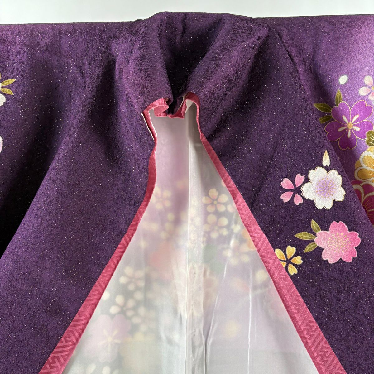 【美品】振袖禮服 身長163cm 袖長67.5cm L 雙層 手鞠 草花紋 金銀彩 金金箔 紫 純蠶絲 逸品級
