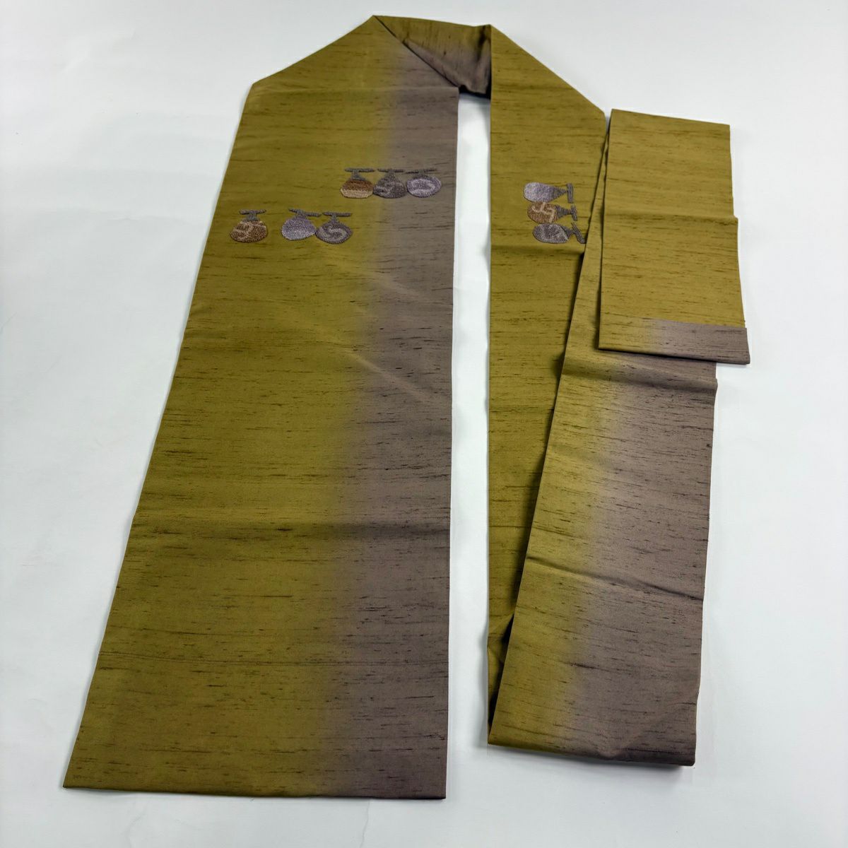 【美品】 名古屋帶 秀品級 紬織織 地 蘆葦 刺繡 茶綠 純蠶絲