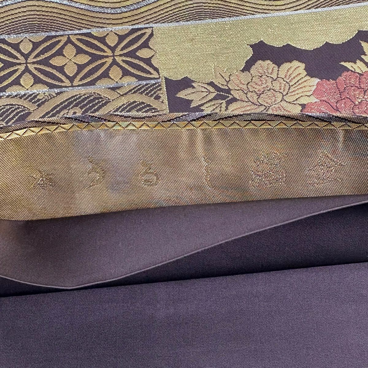 【美品】 袋帶 秀品級 草花紋紋 文字 金絲 金金箔 焦茶 六通 純蠶絲