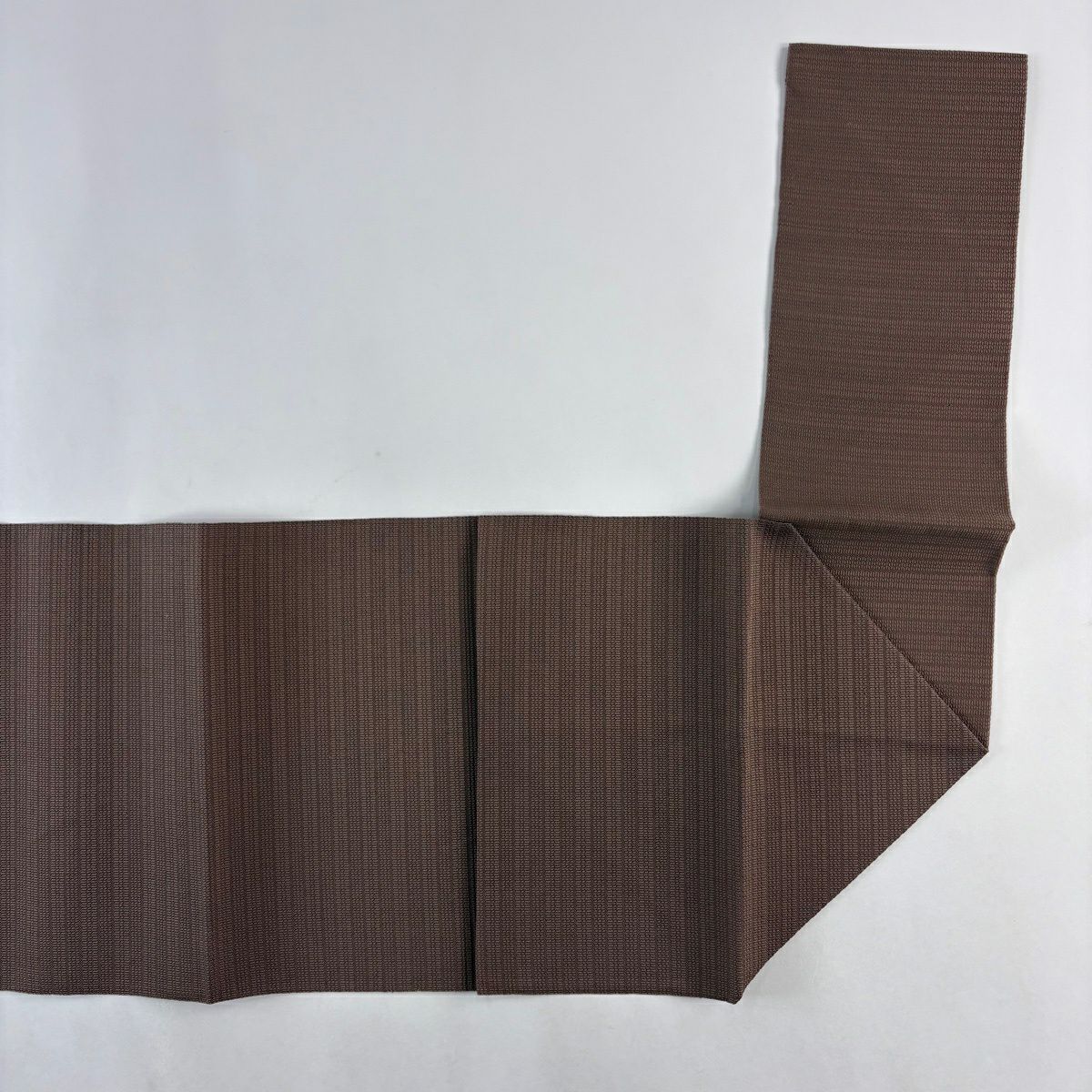 【美品】 名古屋帶 優品級 松樹葉仕立 八寸名古屋帶 草花紋紋 幾何學圖案 金金箔 茶 純蠶絲