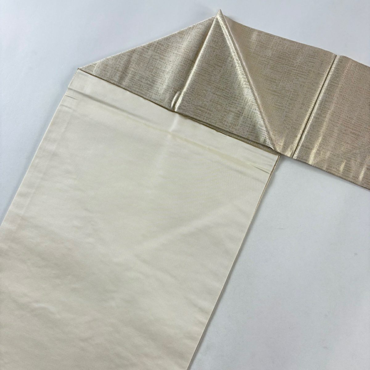 【美品】 名古屋帶 秀品級 唐草紋 花 金銀彩 金純蠶絲