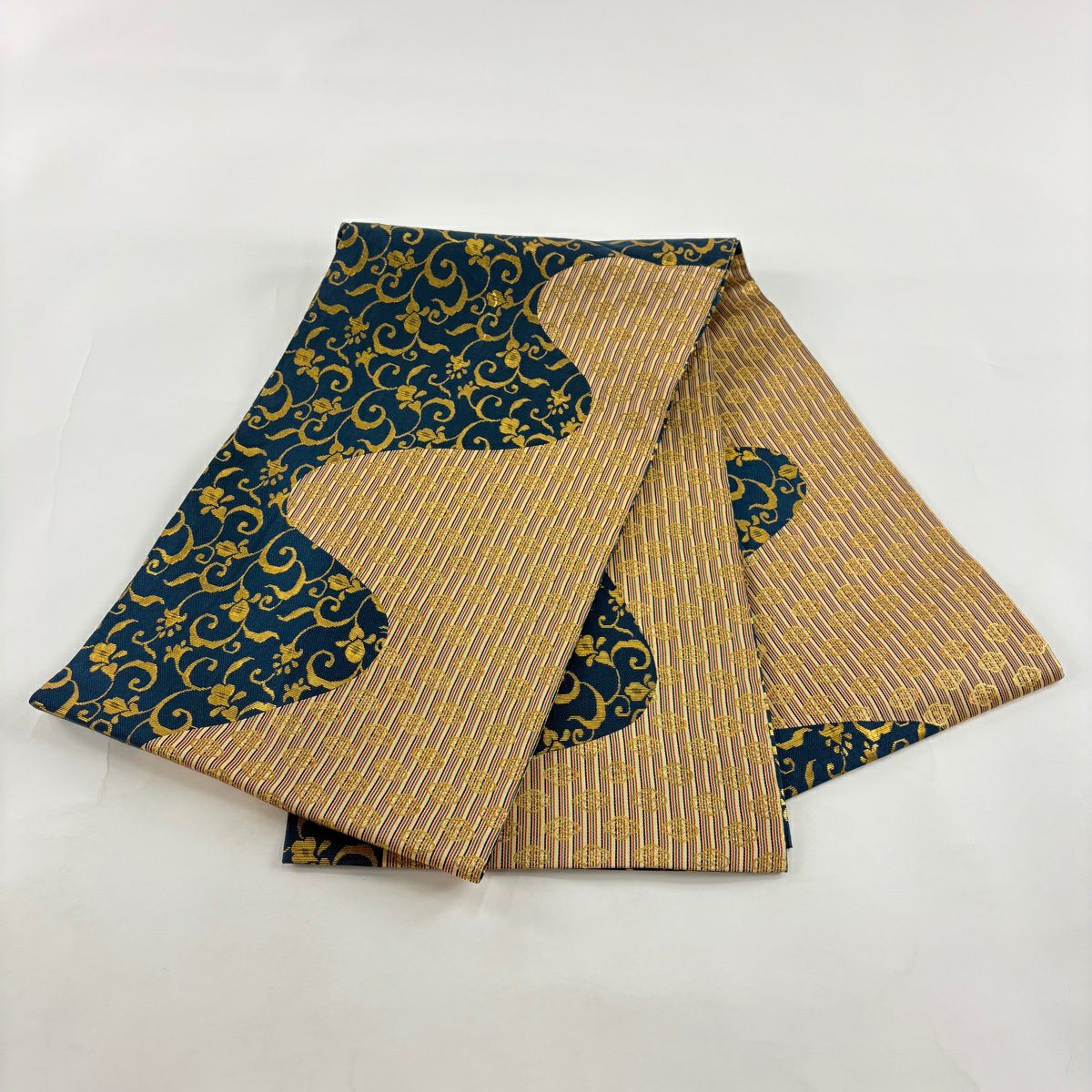 【美品】 袋帶 秀品級 花唐草紋 縞 金金箔 深藍色 お太鼓圖案 純蠶絲