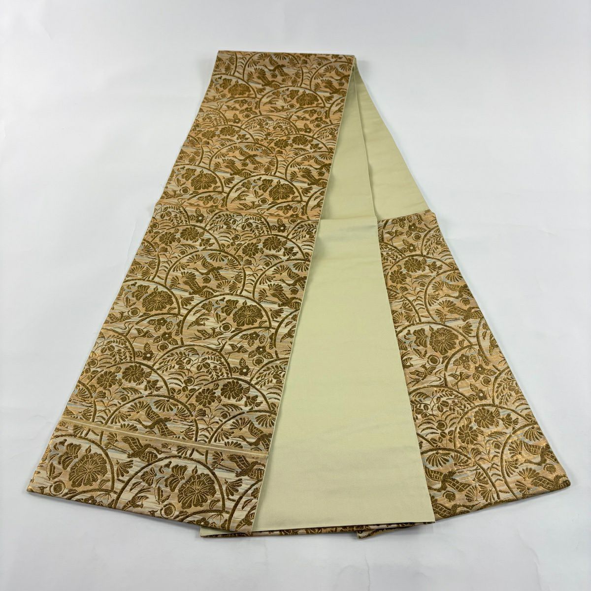 【美品】 袋帶 秀品級 川島織物 落款 草花紋 鳥 金絲 金金箔 金色 六通 純蠶絲