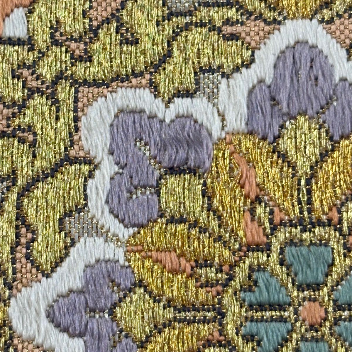 【美品】 袋帶 秀品級 華紋 草花紋 金絲 金金箔 金色 六通 純蠶絲