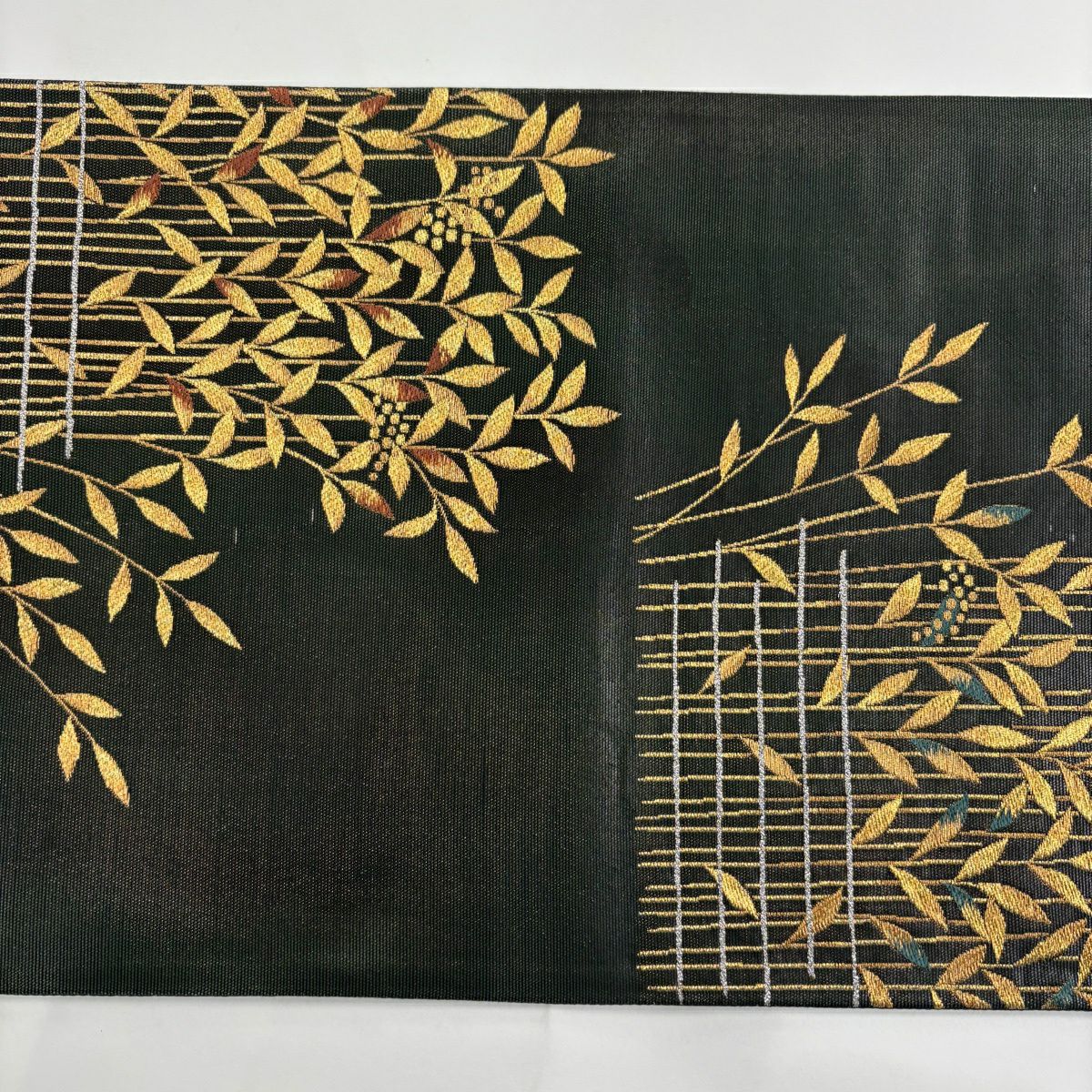 袋帶 秀品級 草野一騎 落款あり 葉と実 幾何學圖案 金銀彩 金金箔 深綠 六通 純蠶絲