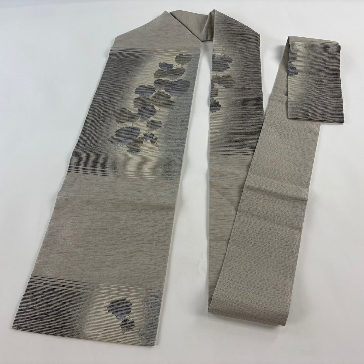 【美品】 名古屋帶 秀品級 蔦 金銀彩 灰 純蠶絲
