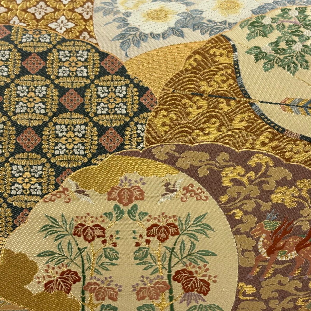 【美品】 袋帶 秀品級 關西仕立 草花紋紋 弓矢 金絲 金金箔 金色 六通 純蠶絲