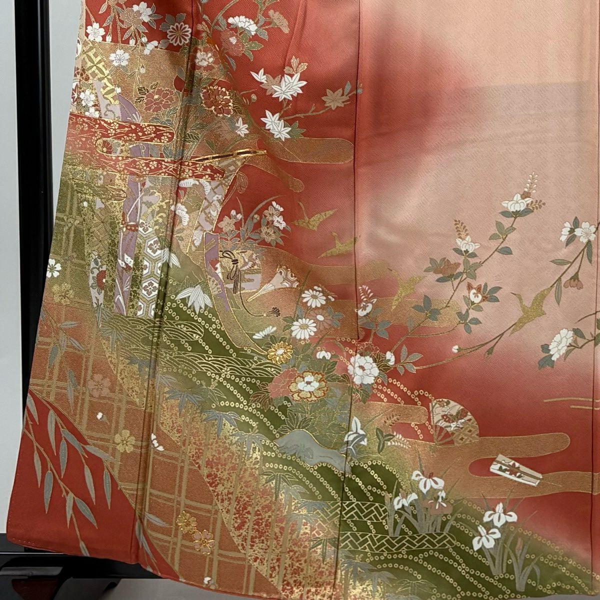 【美品】訪問服 身長161cm 袖長63.5cm S 雙層 幾帳 草花紋紋 金絲 金銀彩 茜 純蠶絲 秀品級
