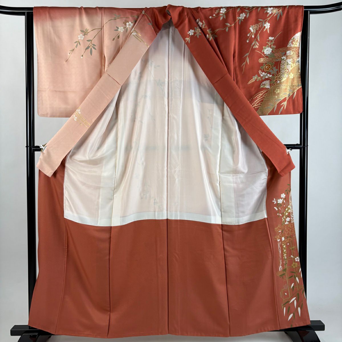 【美品】訪問服 身長161cm 袖長63.5cm S 雙層 幾帳 草花紋紋 金絲 金銀彩 茜 純蠶絲 秀品級
