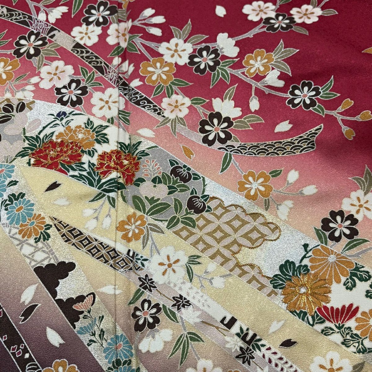【美品】振袖禮服 身長157cm 袖長62.5cm S 雙層 櫻花 熨斗紋 金絲 金銀彩 深粉色 純蠶絲 優品級